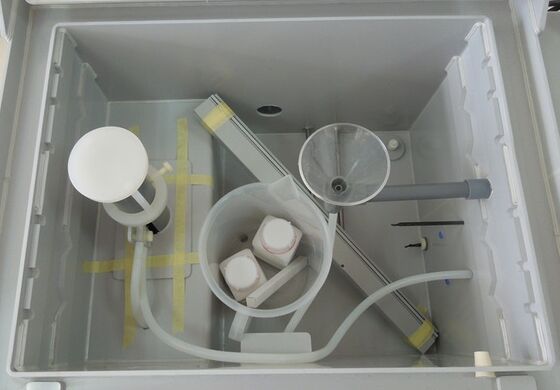 ল্যাব PV সল্ট স্প্রে টেস্টার সল্ট স্প্রে ক্ষয় পরীক্ষা চেম্বার মেশিন ফোটোভোলটাইক মডিউল সল্ট স্প্রে এজিং টেস্টিং সরঞ্জাম